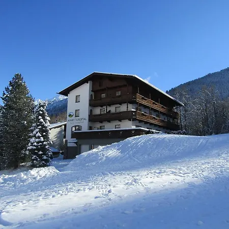 Tuxertal Hotel 2*