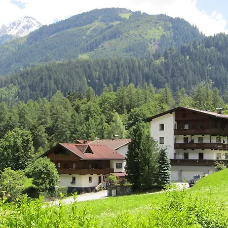 Hotel Tuxertal